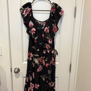 Indulge Elegant Black and Pink Floral Maxi Dress